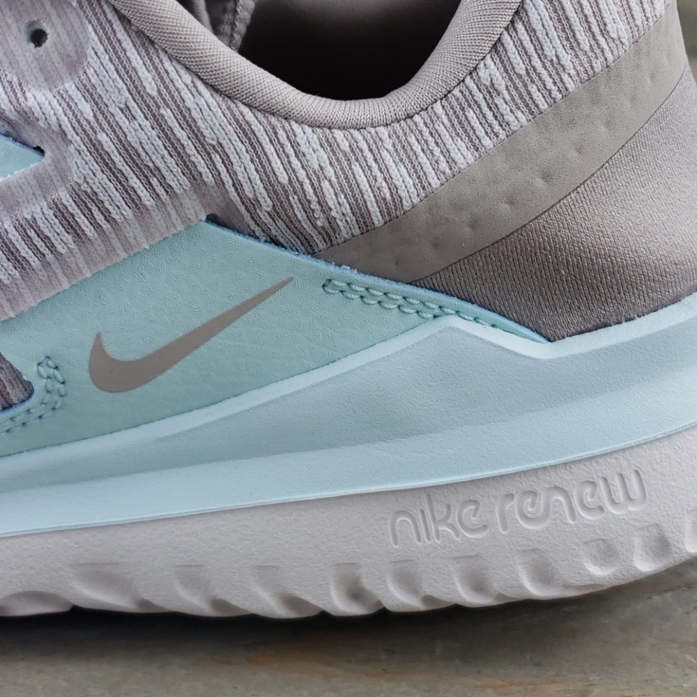 NEW Nike Renew Arena Women's  Running Shoes NEW - Picture 8 of 9
